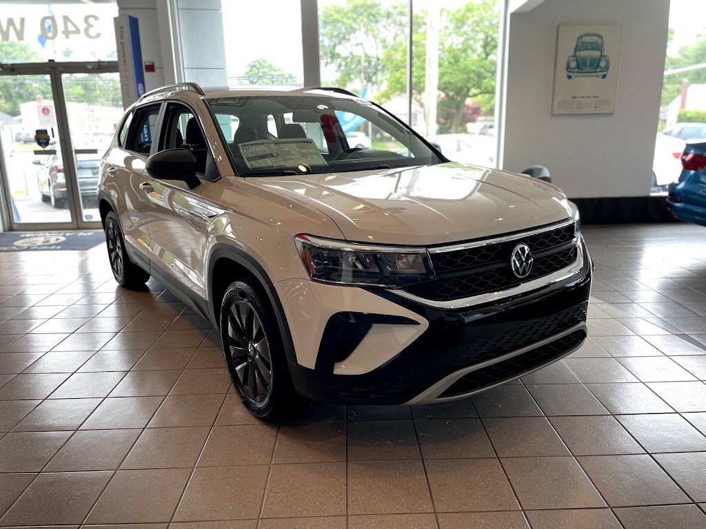 Platinum Volkswagen - Sales | 340 W Old Country Rd, Hicksville, NY 11801 | Phone: (516) 942-7300