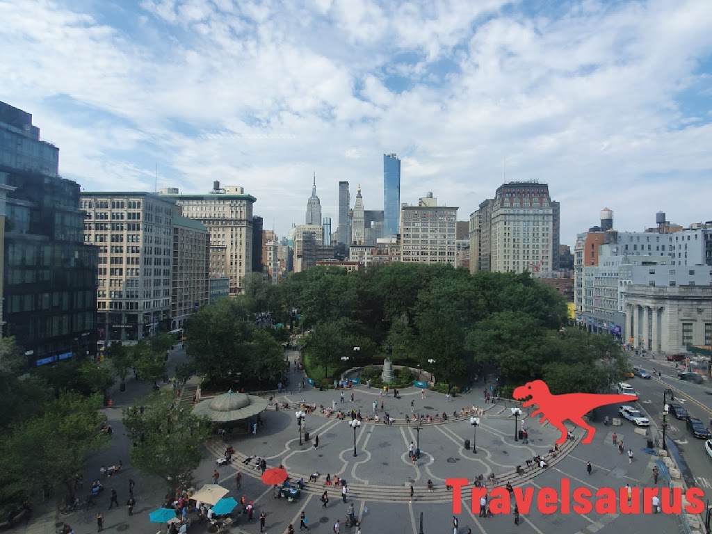 Travelsaurus New York | 1703 Summerfield St, Ridgewood, NY 11385 | Phone: (347) 785-9390