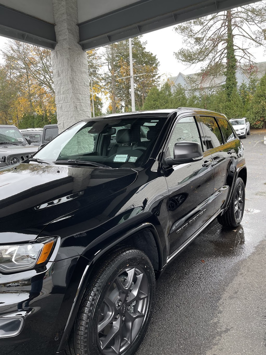 Larchmont Chrysler Jeep Dodge Ram | 2533 Boston Post Rd, Larchmont, NY 10538 | Phone: (914) 636-3030