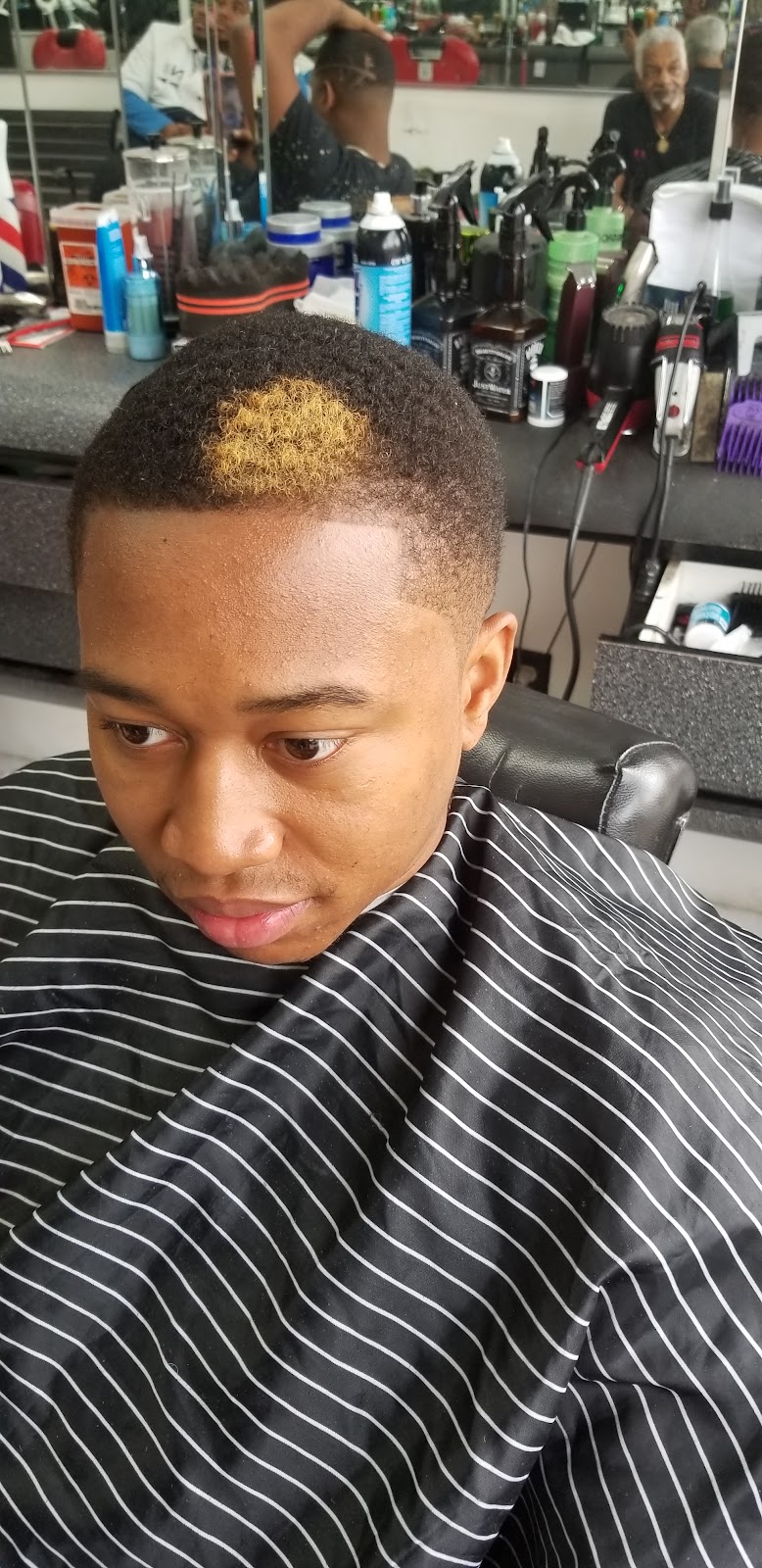 Ds BarberShop & beautysalon | 188-06c, Jamaica Ave, Hollis, NY 11423 | Phone: (718) 468-2937