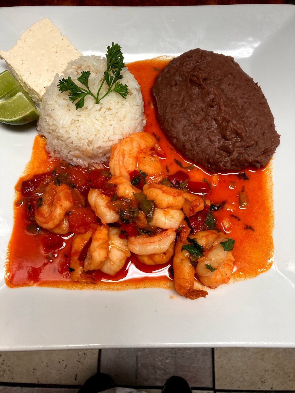 La Sureña Restaurant | 116 Long Beach Rd, Island Park, NY 11558 | Phone: (516) 415-7738