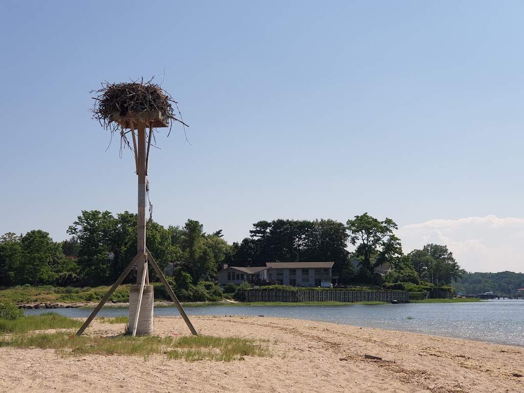 Leeds Pond Beach | N Plandome Rd, Port Washington, NY 11050 | Phone: (516) 572-0200