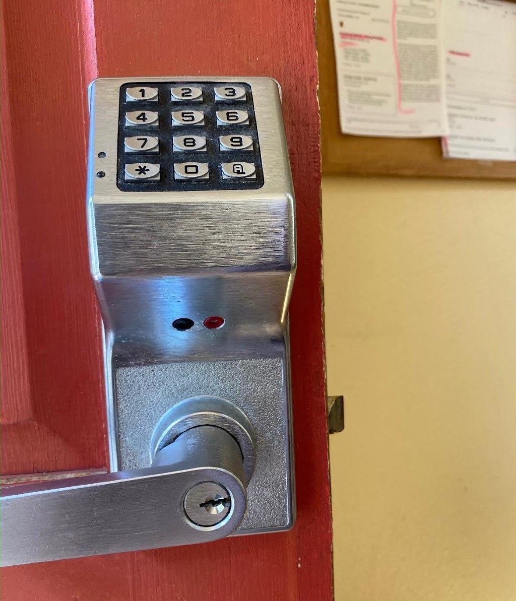 Cliffs Locksmith | 680 Sylvan Ave, Englewood Cliffs, NJ 07632 | Phone: (201) 465-4662