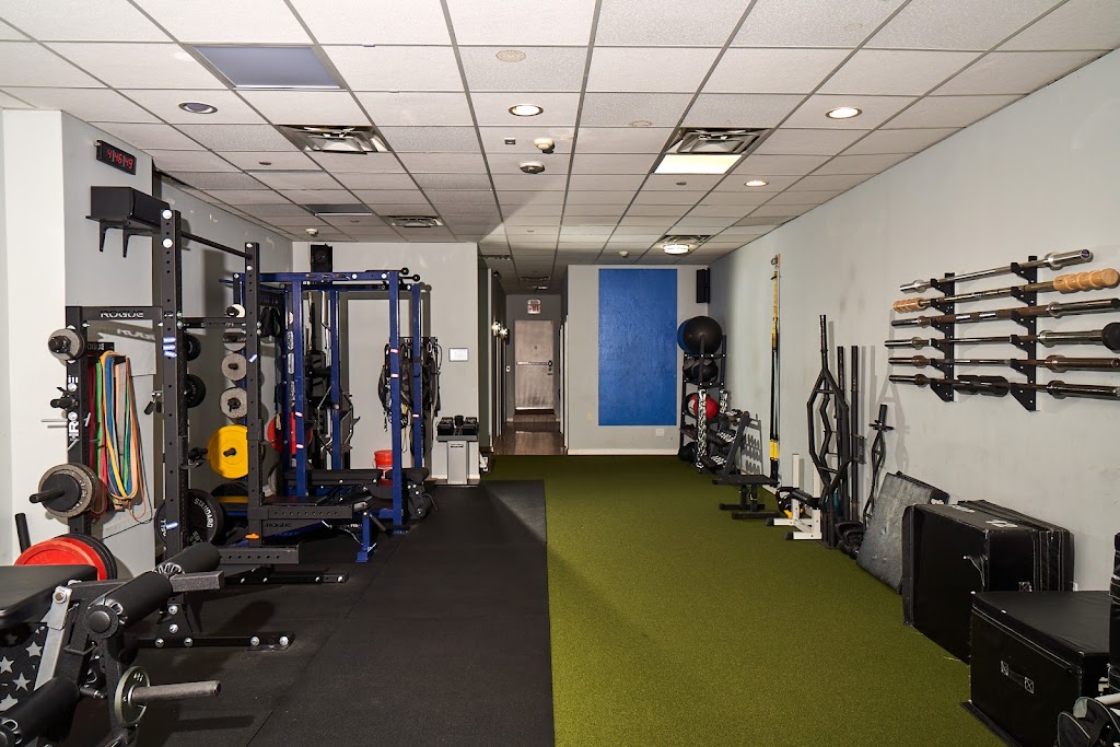 JD Fit LLC | 240 W Park Ave, Long Beach, NY 11561 | Phone: (516) 474-4262