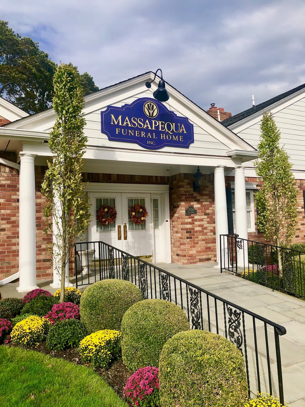 Massapequa Funeral Home | 1050 Park Blvd, Massapequa Park, NY 11762 | Phone: (516) 798-2500