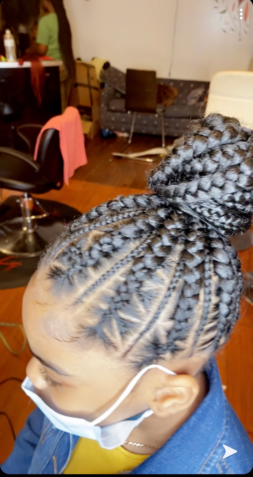 Divine African hair Braiding | 6 Belmont Ave, Brooklyn, NY 11212 | Phone: (516) 260-8758