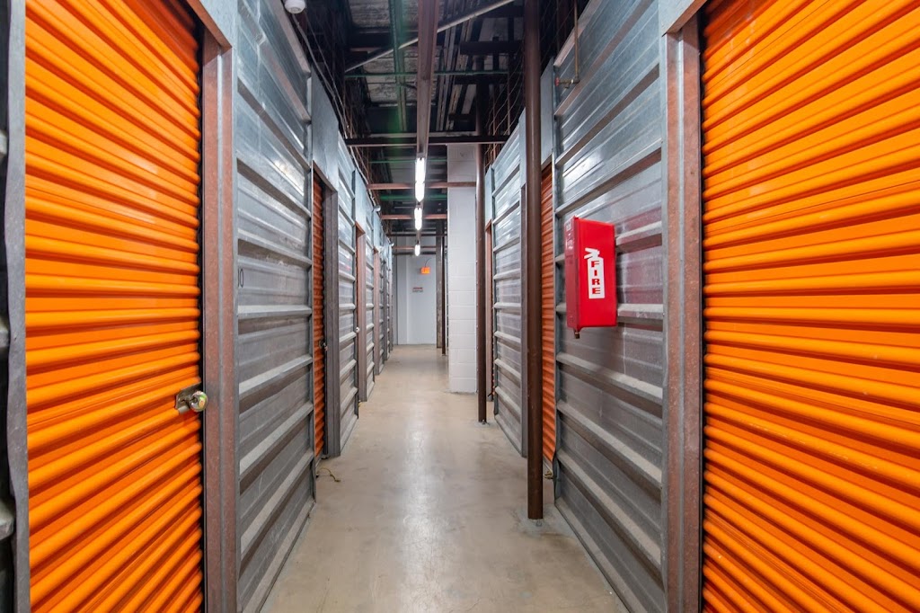 Public Storage | 925 Spring Rd, Pelham, NY 10803 | Phone: (914) 246-2870