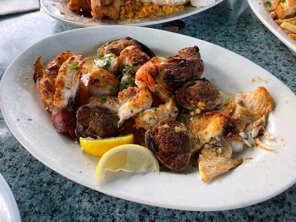 City Island Lobster House | 691 Bridge St, Bronx, NY 10464 | Phone: (718) 885-1459