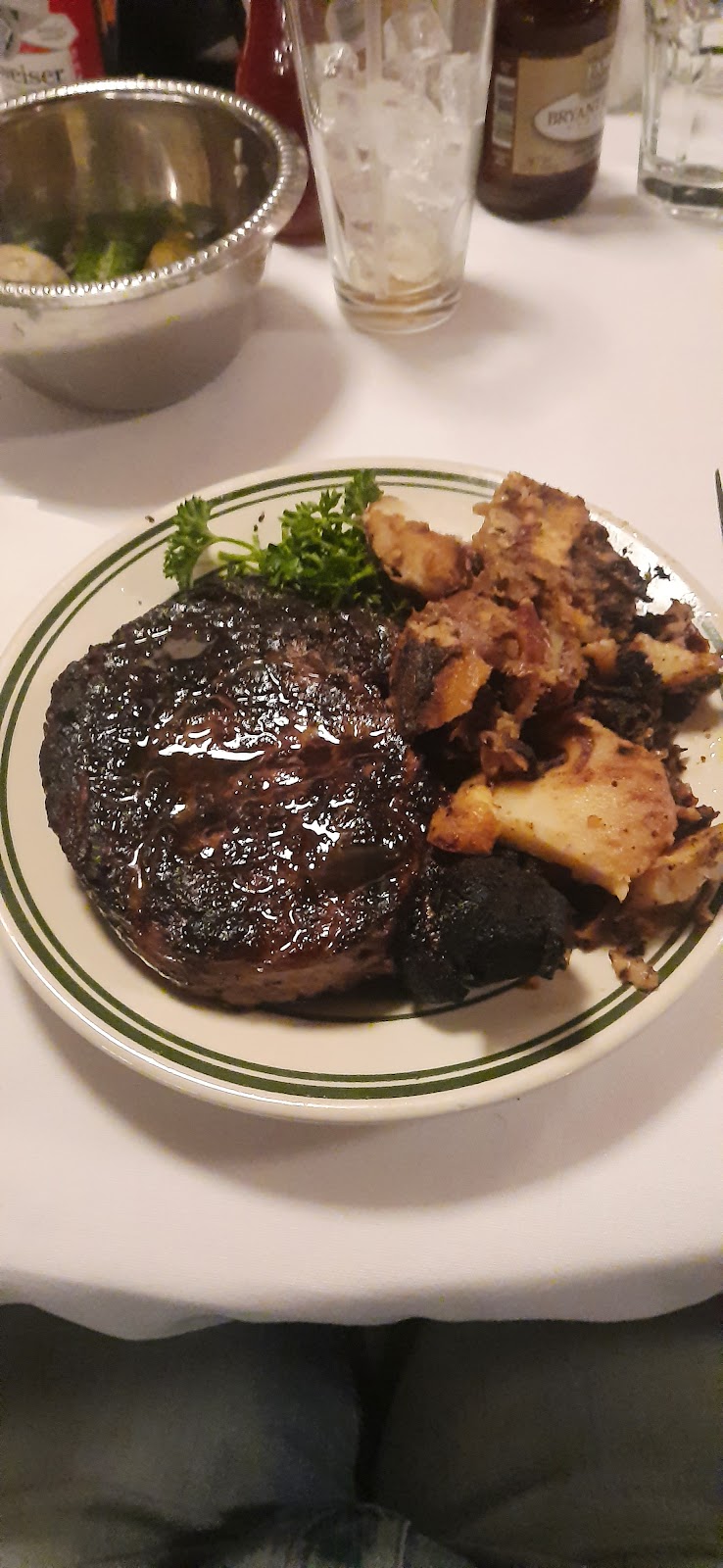 Majors Steak House | 284 E Meadow Ave, East Meadow, NY 11554 | Phone: (516) 794-6600