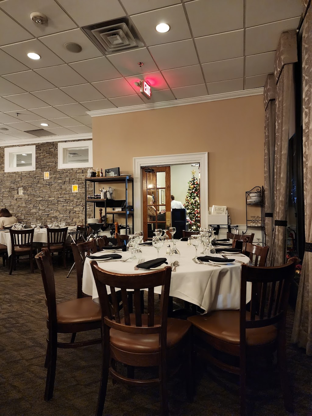 Bellissimo Restaurant | 12 S Kinderkamack Rd, Montvale, NJ 07645 | Phone: (201) 746-6669