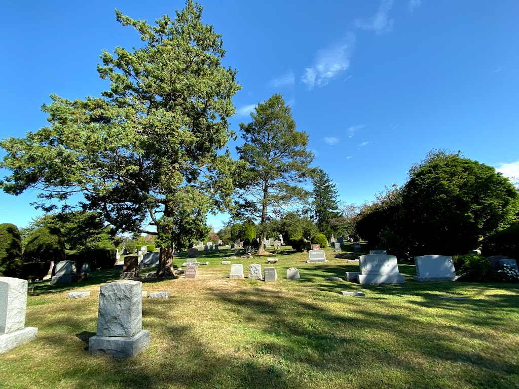 Nassau Knolls Cemetery | 500 Port Washington Blvd, Port Washington, NY 11050 | Phone: (516) 944-8530