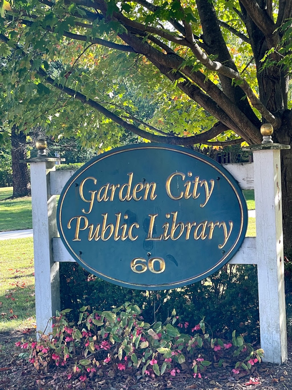 Garden City Public Library | 60 7th St, Garden City, NY 11530 | Phone: (516) 742-8405