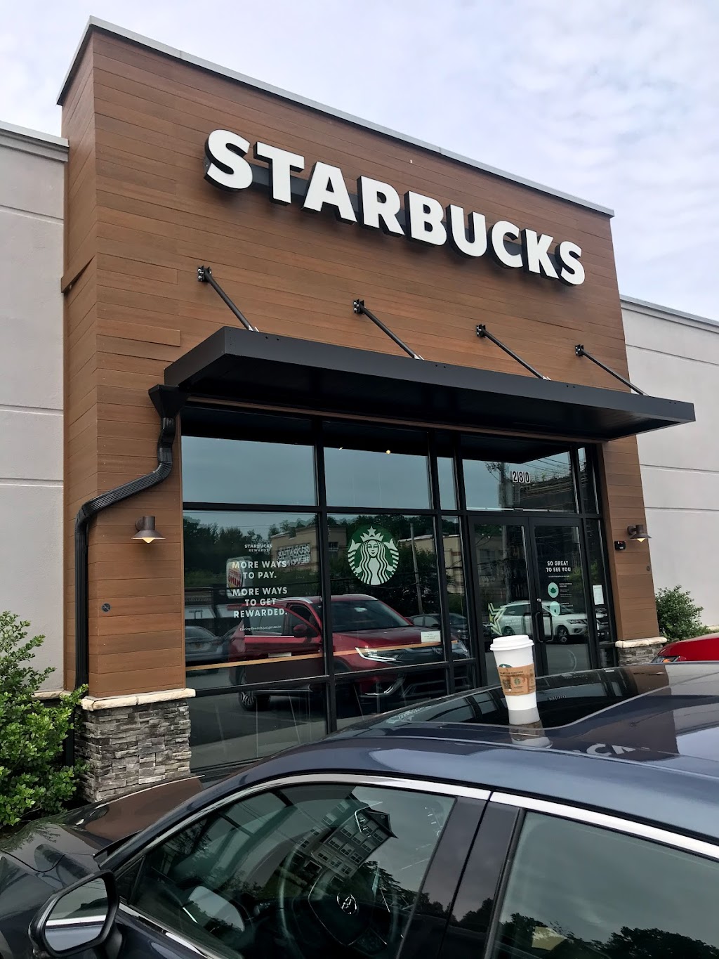 Starbucks | 290 E Main St, Elmsford, NY 10523 | Phone: (914) 606-1674