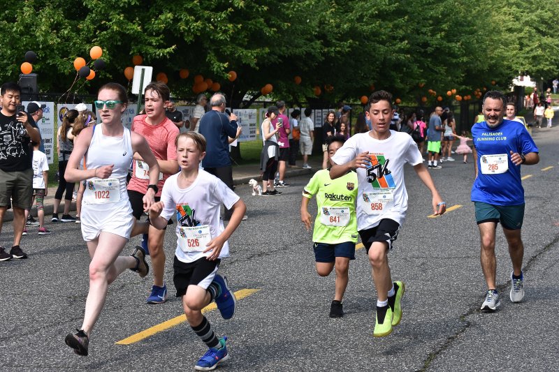 Tenafly 5K Run & Dog Walk | 10 Sunset Ln, Tenafly, NJ 07670 | Phone: (201) 522-2557