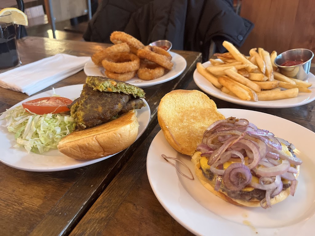 two8two Bar & Burger | 282 Atlantic Ave, Brooklyn, NY 11201 | Phone: (718) 596-2282