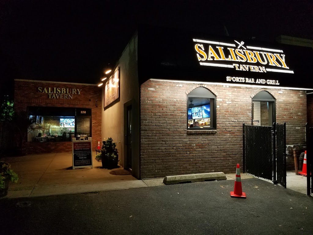 Salisbury Tavern | 850 Carman Ave, Westbury, NY 11590 | Phone: (516) 333-1833