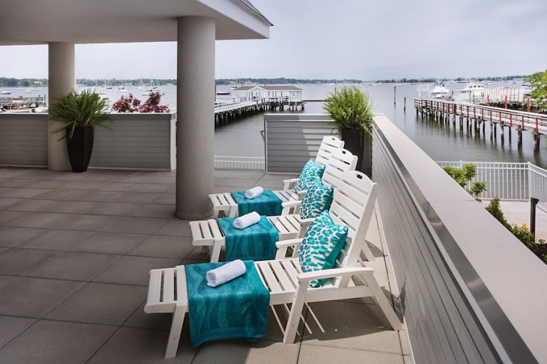 Fathoms Hotel & Marina | 433 Main St, Port Washington, NY 11050 | Phone: (516) 883-4800