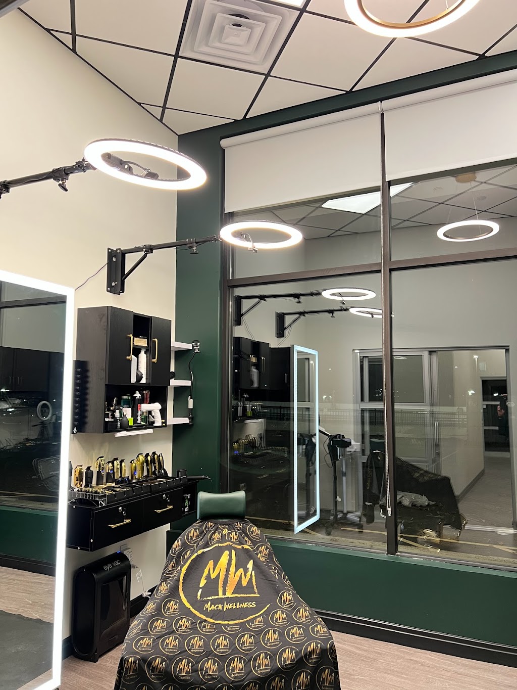 MackWellness Grooming | My Salon Suites, 90 Nardozzi Pl, New Rochelle, NY 10805 | Phone: (718) 406-5001