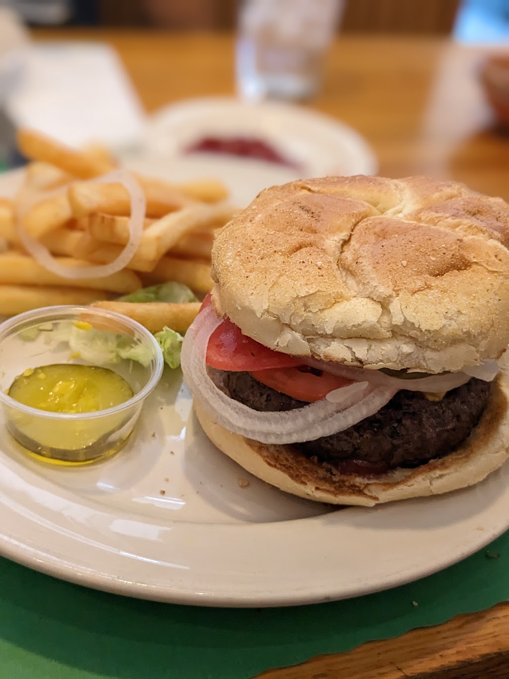 Gordys Burger House | 502 New Rochelle Rd, Bronxville, NY 10708 | Phone: (914) 664-8974