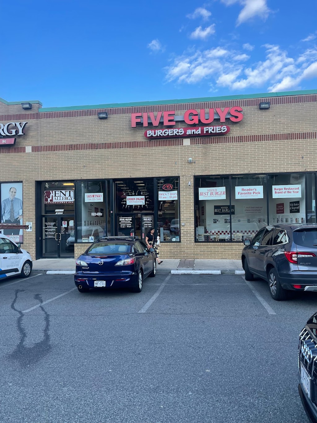 Five Guys | 210-33 26th Ave, Queens, NY 11360 | Phone: (718) 225-7600