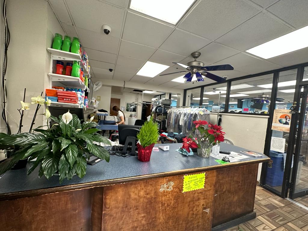 Garden Laundromat | 108-14 Myrtle Ave, Queens, NY 11418 | Phone: (917) 309-4201