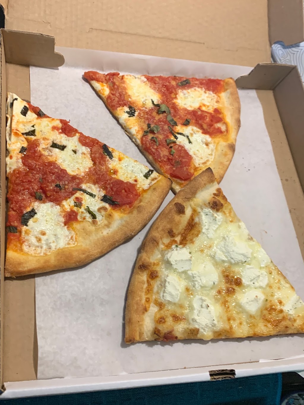 Carlo’s Pizza of Glen Head | 689 Glen Cove Ave, Glen Head, NY 11545 | Phone: (516) 671-8982