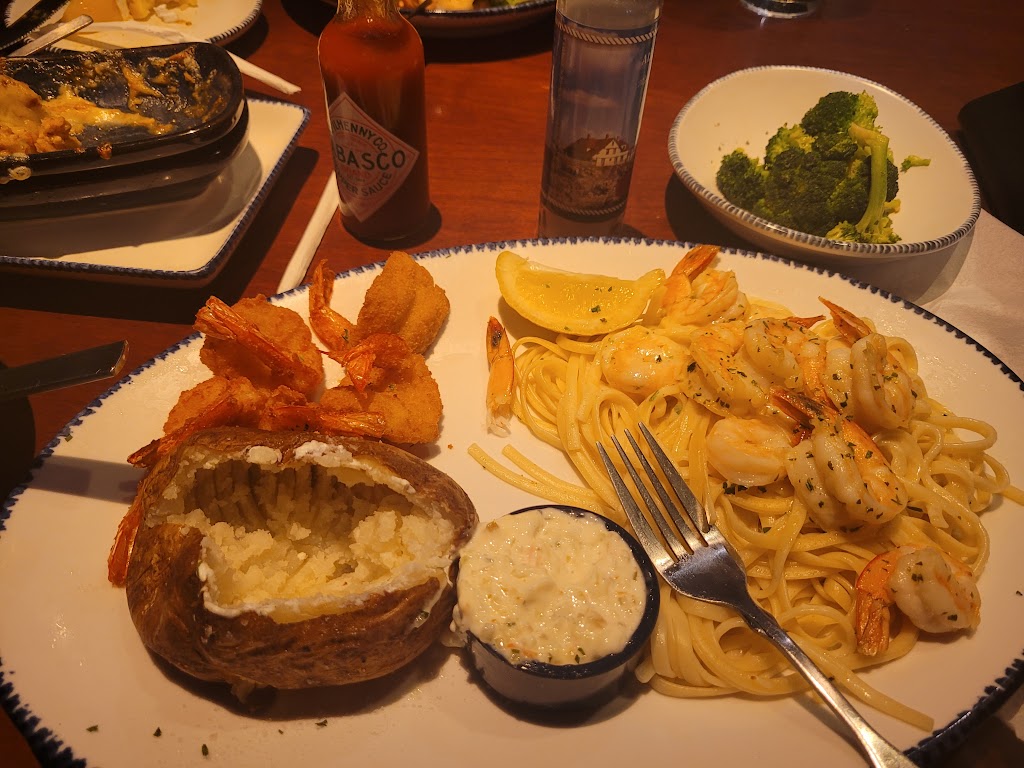 Red Lobster | CROSS COUNTY MALL, 5135 Xavier Dr, Yonkers, NY 10704 | Phone: (914) 965-7190