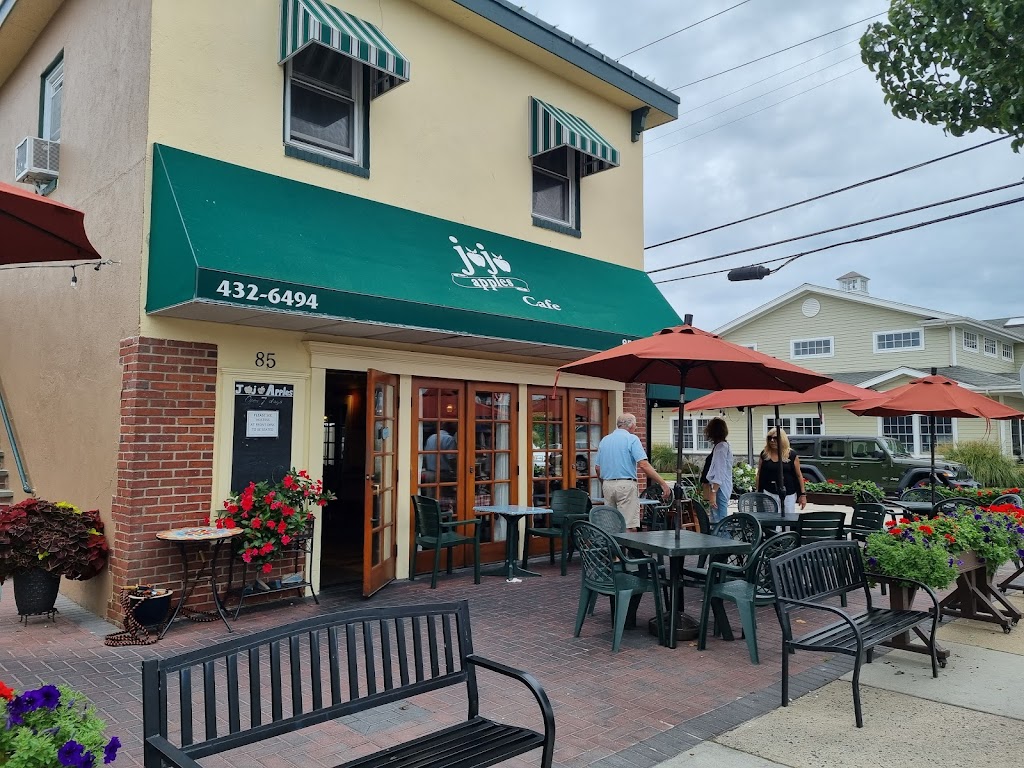 Jo Jo Apples Cafe | 85 Lido Blvd, Point Lookout, NY 11569 | Phone: (516) 432-6494