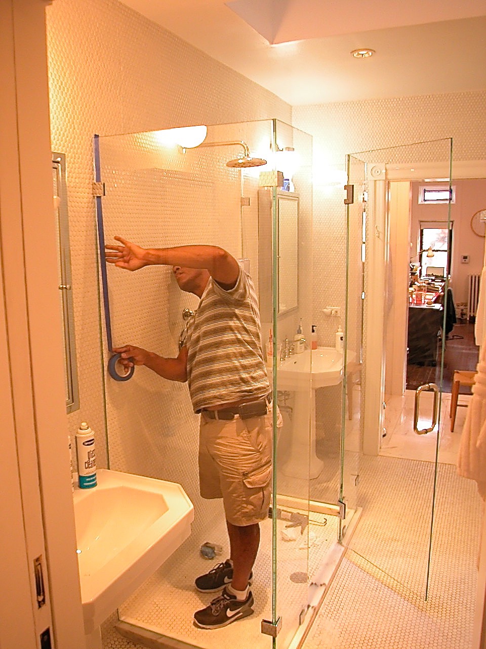 Queens Shower Doors | 133-08 228th St, Jamaica, NY 11413 | Phone: (718) 395-9548