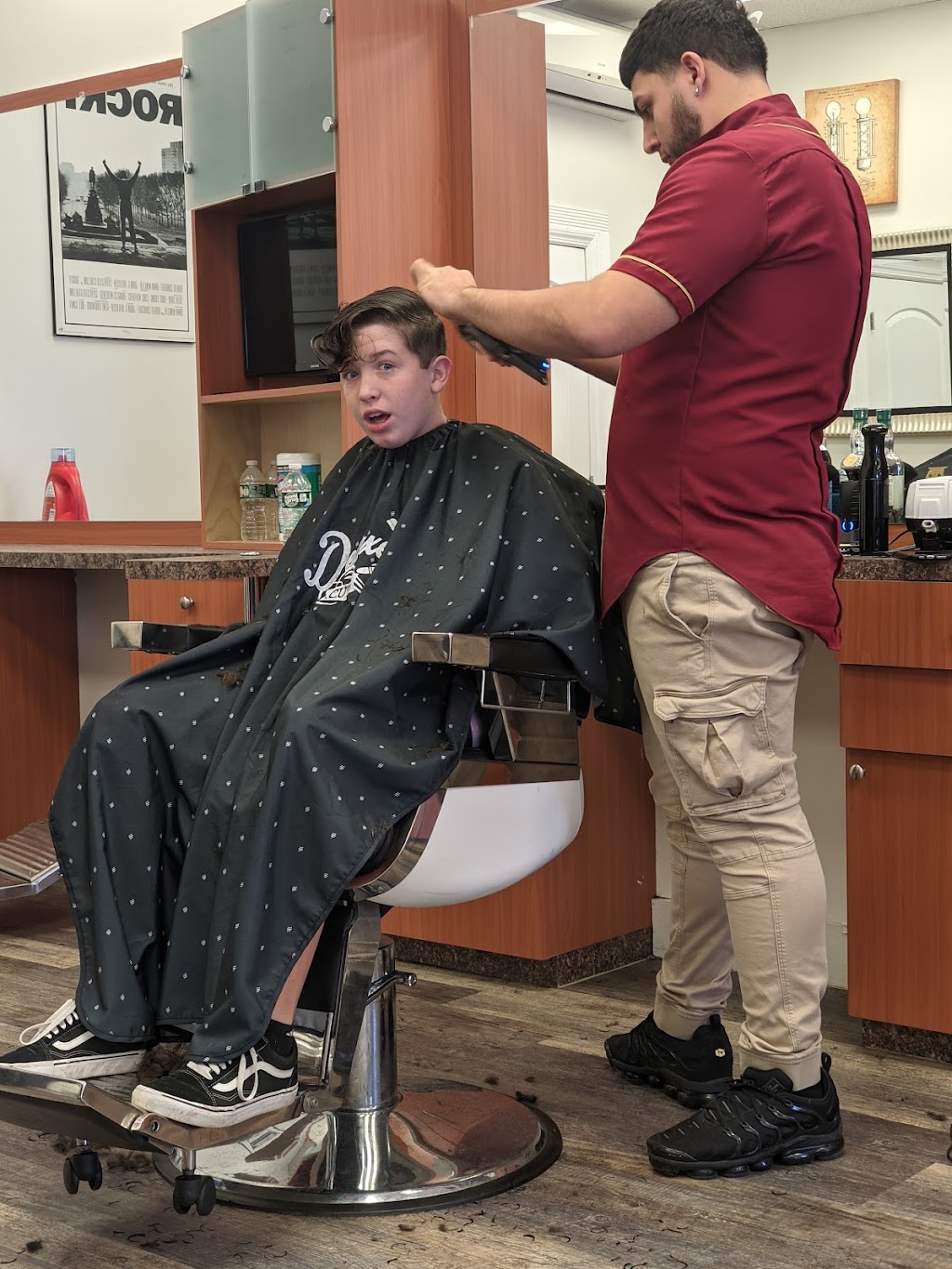 Deluxe Cuts Barbershop | 196 E Meadow Ave, East Meadow, NY 11554 | Phone: (516) 506-7570