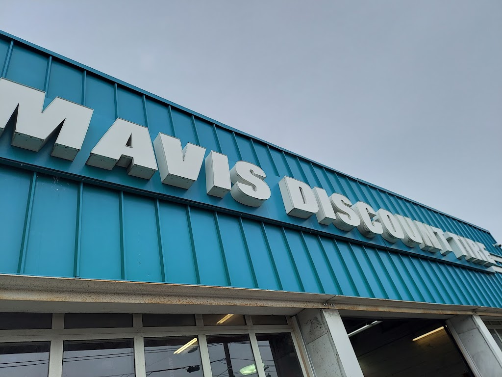 Mavis Discount Tire | 328 Hempstead Turnpike, West Hempstead, NY 11552 | Phone: (516) 461-2708