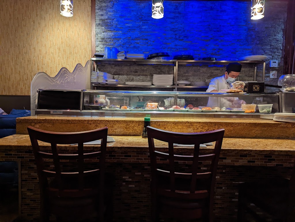 Fuji Mountain | Hibachi | Sushi | Bar | 2375 Boston Post Rd, Larchmont, NY 10538 | Phone: (914) 833-3838