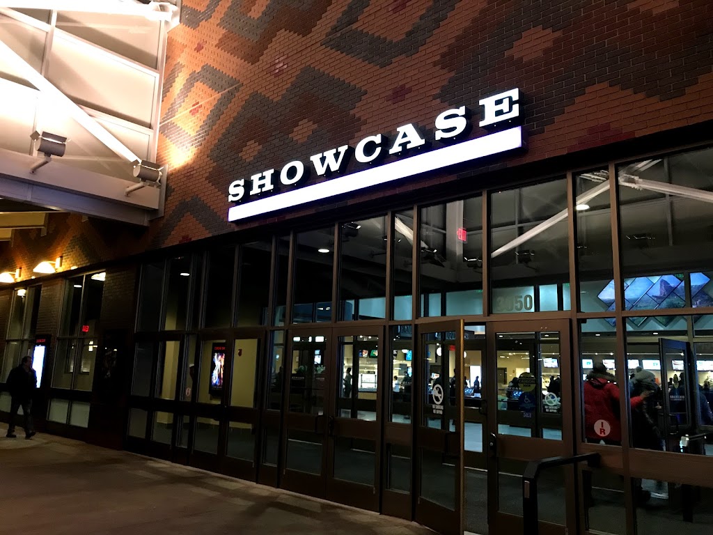 Showcase Cinema de Lux Ridge Hill | 29 Fitzgerald Street, Yonkers, NY 10710 | Phone: (800) 315-4000