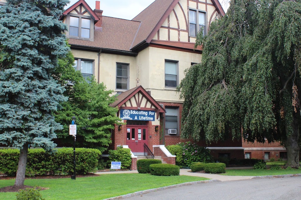 Villa Maria Academy | 3335 Country Club Rd, Bronx, NY 10465 | Phone: (718) 824-3260