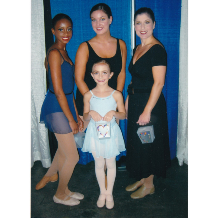 Trienawear Dancewear | online shopping only, 155 W 72nd St Room 607, New York, NY 10023 | Phone: (332) 334-7073