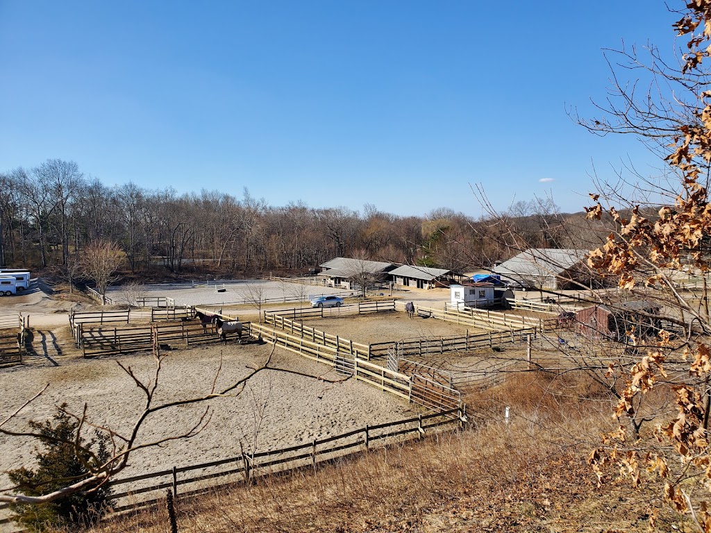 Thomas School Of Horsemanship Summer Day Camp & Riding School | 250 Round Swamp Rd, Melville, NY 11747 | Phone: (631) 692-6840