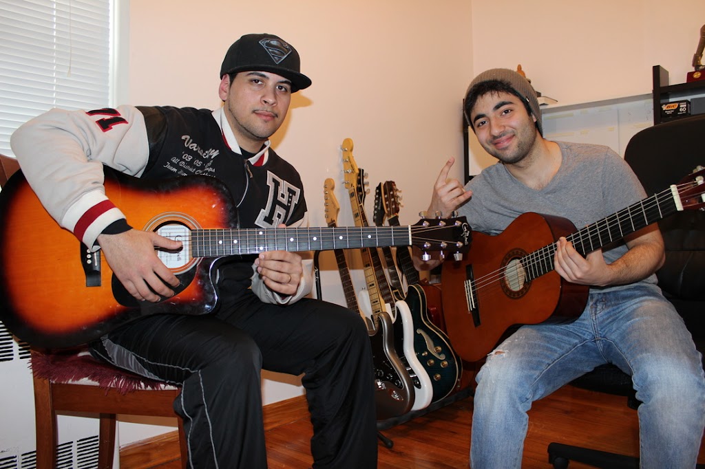 Mayers Private Guitar Lessons | 85-27 143rd St, Briarwood, NY 11435 | Phone: (347) 612-8306