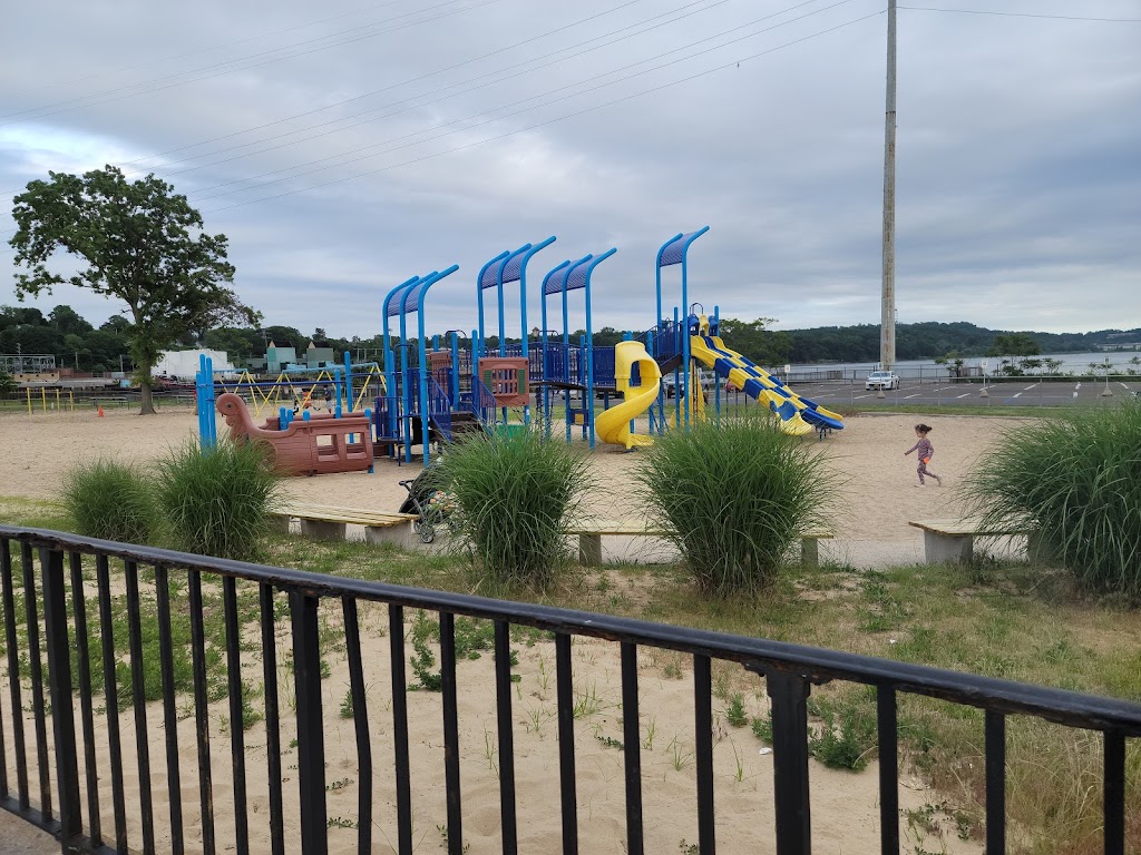 North Hempstead Beach Park | 175 W Shore Rd, Port Washington, NY 11050 | Phone: (516) 869-6311