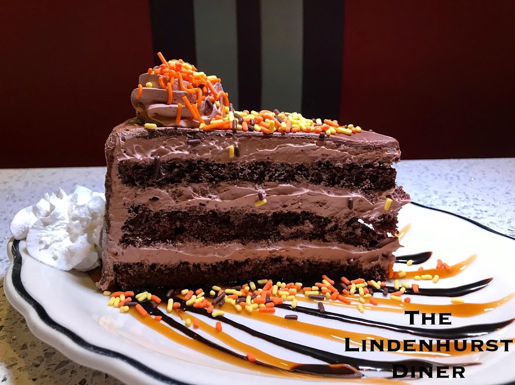 The Lindenhurst Diner | 195 E Montauk Hwy, Lindenhurst, NY 11757 | Phone: (631) 991-8600