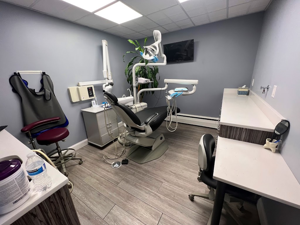 Amityville Dental | 71 Ireland Pl, Amityville, NY 11701 | Phone: (631) 691-6161