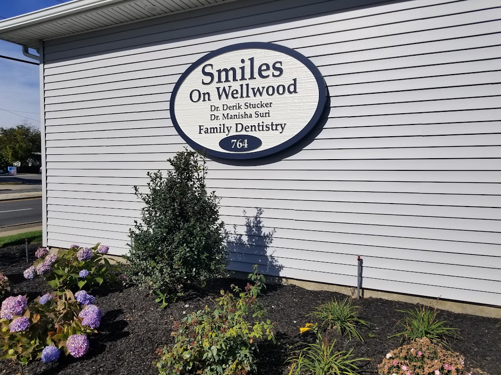 Smiles On Wellwood | 764 N Wellwood Ave, Lindenhurst, NY 11757 | Phone: (631) 957-2211