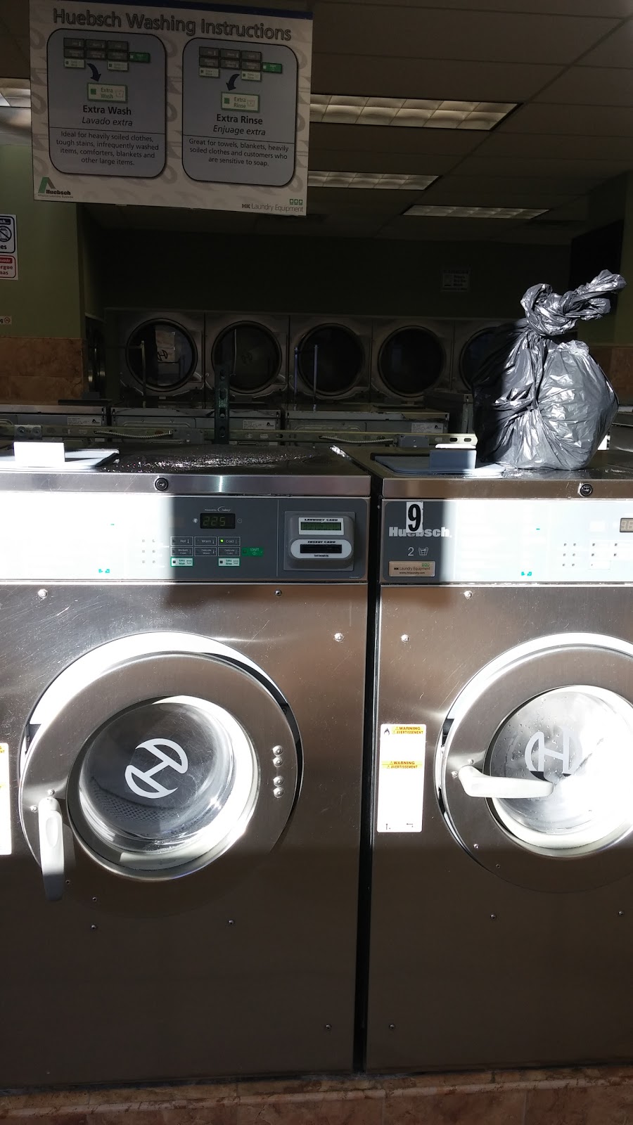 Park Hill Laundromat | 51 Park Hill Ave, Yonkers, NY 10701 | Phone: (914) 207-1700