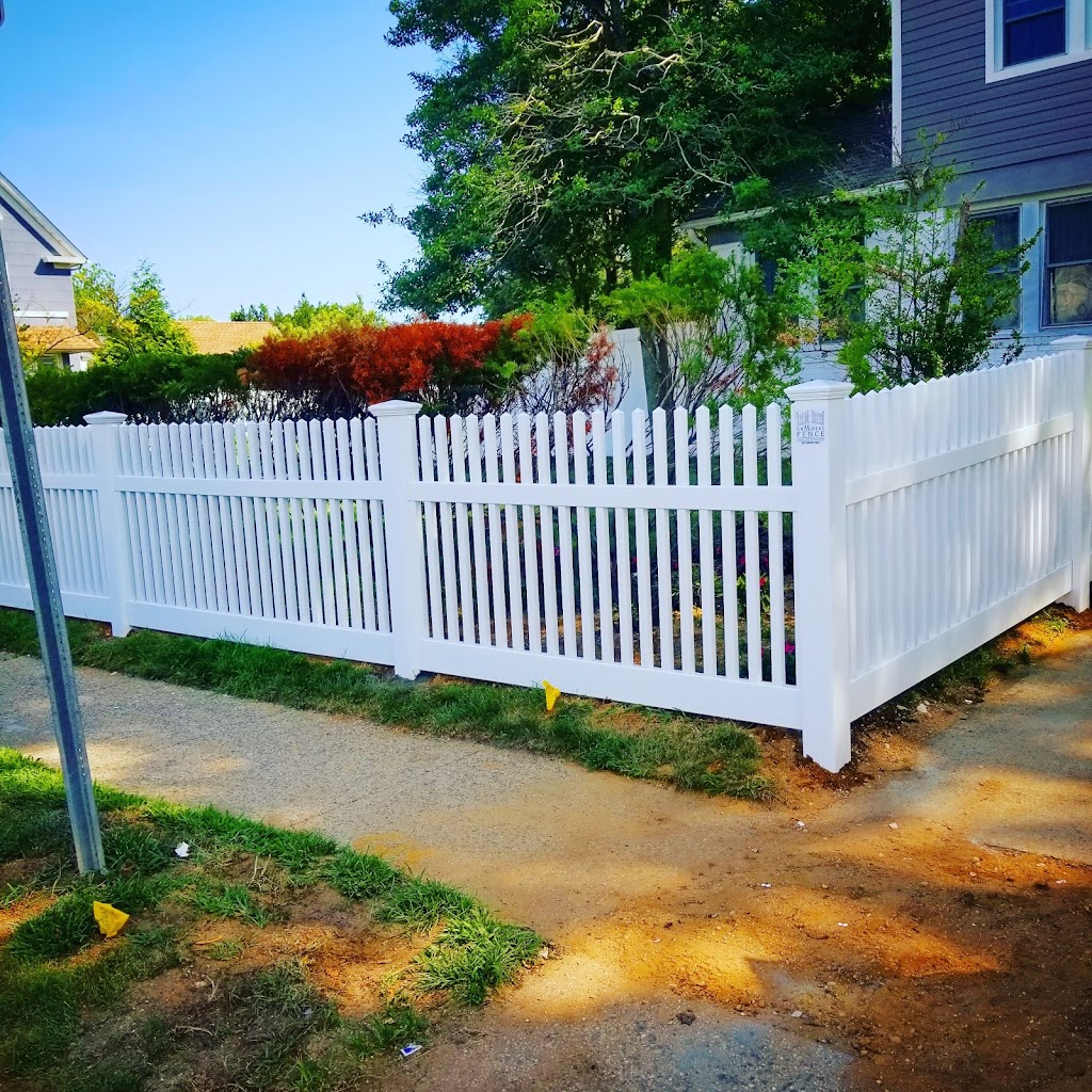 Universal Fence | 43 N 16th St, Wheatley Heights, NY 11798 | Phone: (516) 855-7561