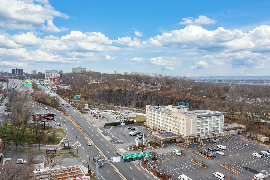 Mitchell Executive Hotels | 2339 Rte 4 E, Fort Lee, NJ 07024 | Phone: (201) 944-5000