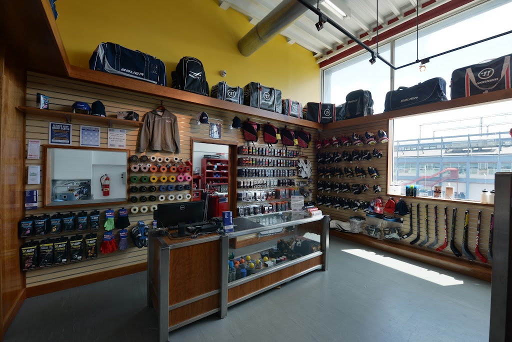 Skaters Edge Pro Shop | 61 Chelsea Piers, New York, NY 10011 | Phone: (212) 336-6123