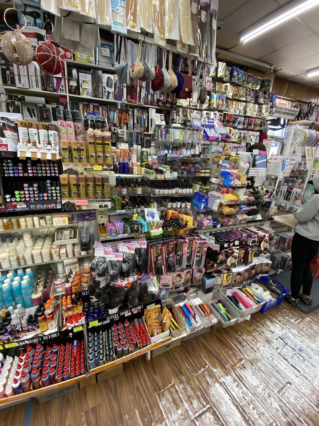 Lucky Beauty Supply Inc | 1685 Grand Ave, Baldwin, NY 11510 | Phone: (516) 771-0271