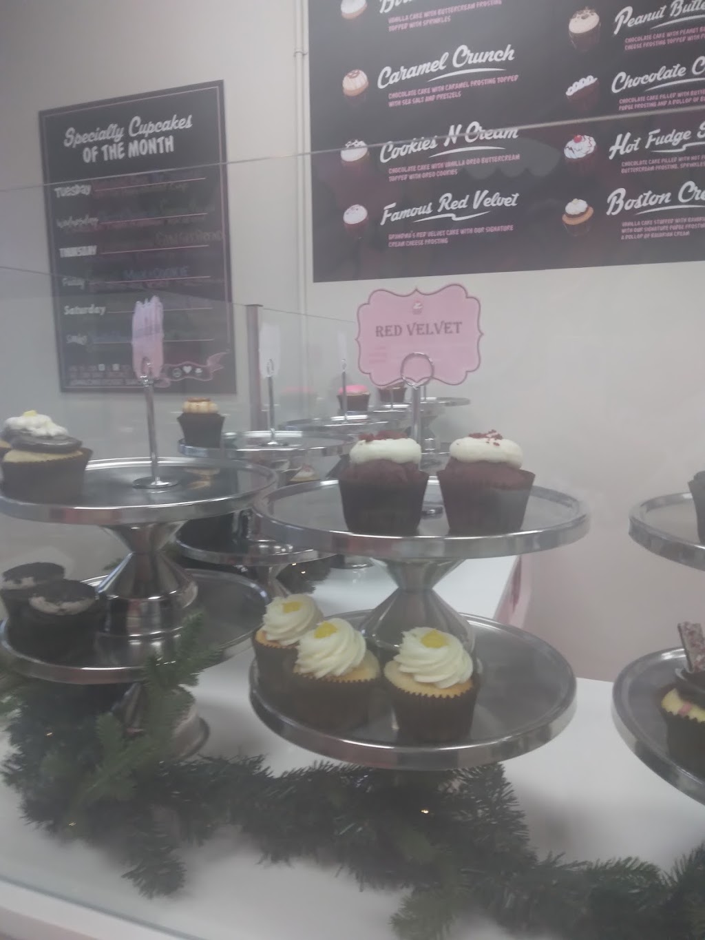 Smallcakes Seaford | 1284A Hicksville Rd, Seaford, NY 11783 | Phone: (516) 882-4728