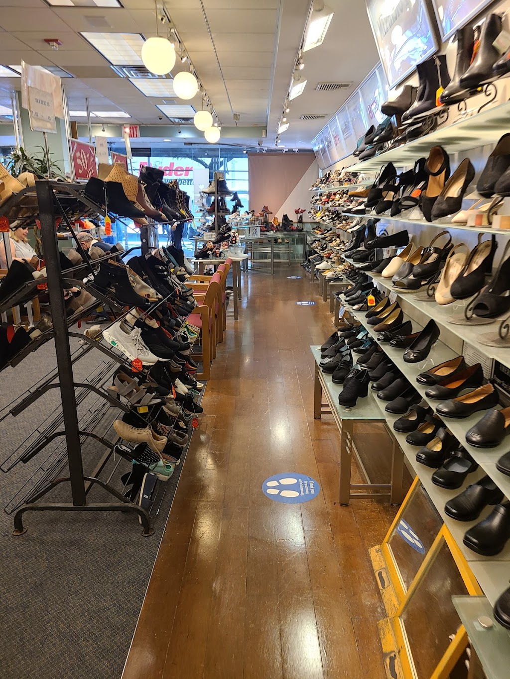 Tip Top Shoes | 155 W 72nd St, New York, NY 10023 | Phone: (212) 787-4960