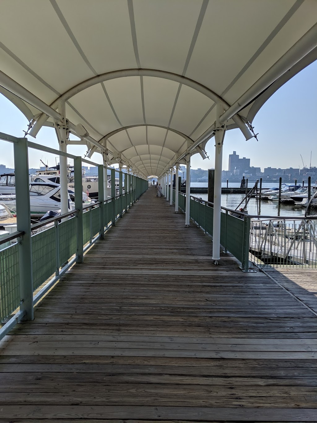 Grand Cove Marina | 989 River Rd, Edgewater, NJ 07020 | Phone: (201) 941-4581