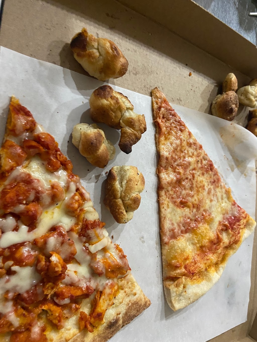 Country Bay Pizza | 3233 Ampere Ave, Bronx, NY 10465 | Phone: (929) 777-9555